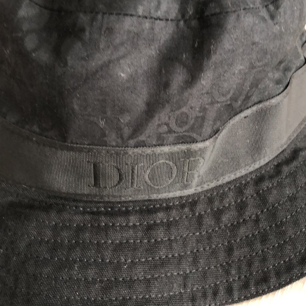 Christian Dior  Reversible Bucket Hat - Picture 2 of 6